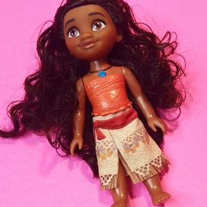 Authentic Disney Moana Doll w/ skirt